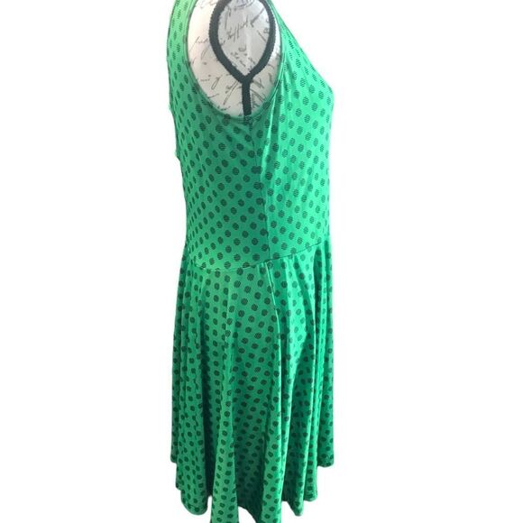 Green Dress with Black Dots Size Medium - Picture 4 of 8